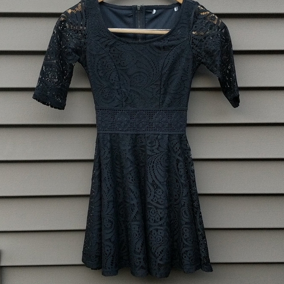 Aqua black lace zip up dress - Picture 2 of 16